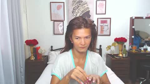 Dennesse online show from 12-26-24, 05:58