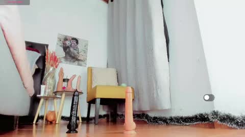 Snapshot of difiortiffany chatting on 05-01-26, 03:22 difiortiffany online show from 05-01-26, 03:22