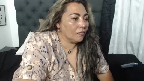 Snapshot of dihayara chatting on 05-28-26, 10:40 Mariana online show from 05-28-26, 10:40