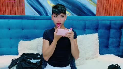 Snapshot of dilan_911 chatting on 04-29-26, 07:09 DILAN online show from 04-29-26, 07:09