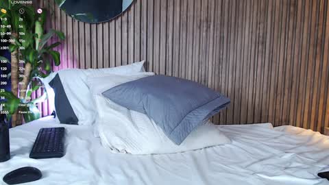 Snapshot of dilanjonnes chatting on 12-12-24, 01:10 DilanJonnes online show from 12-12-24, 01:10