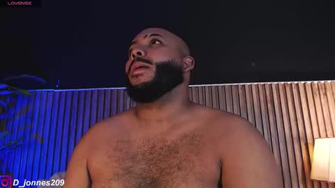 Snapshot of dilanjonnes chatting on 10-12-25, 11:15 DilanJonnes online show from 10-12-25, 11:15