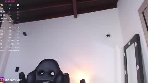 Snapshot of dilanjonnes chatting on 06-17-26, 05:36 DilanJonnes online show from 06-17-26, 05:36