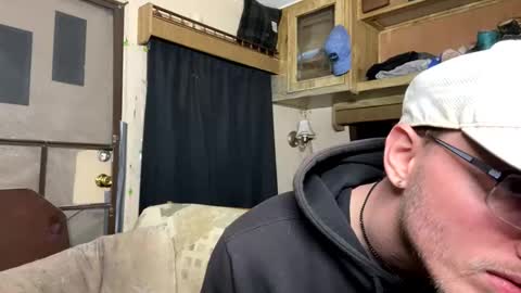 Snapshot of dilf_96 chatting on 05-01-26, 03:11 Daddy online show from 05-01-26, 03:11