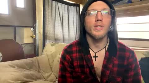 Snapshot of dilf_96 chatting on 05-05-26, 07:33 Daddy online show from 05-05-26, 07:33