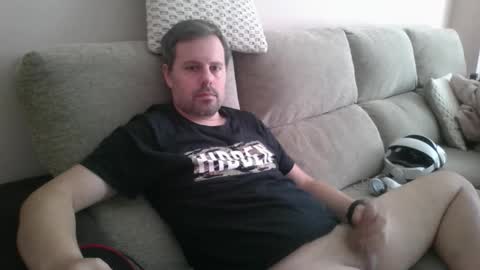 Snapshot of dili999 chatting on 09-14-25, 08:24 dili999 online show from 09-14-25, 08:24