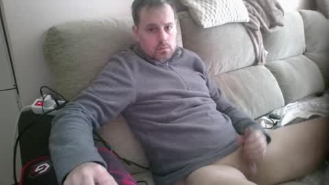 Snapshot of dili999 chatting on 02-22-26, 10:36 dili999 online show from 02-22-26, 10:36