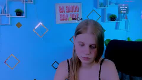 dina_bloom online show from 07-12-26, 06:54