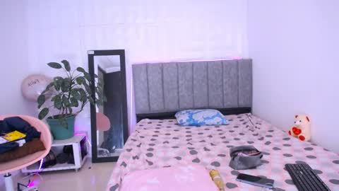 DINA online show from 11-04-25, 06:07