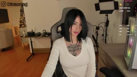 Snapshot of dinaoneg chatting on 12-04-24, 05:38 Diana Gomez online show from 12-04-24, 05:38