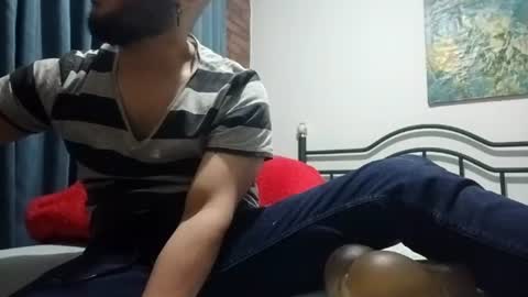 Snapshot of dinchtcams chatting on 07-04-26, 06:19 Dincht online show from 07-04-26, 06:19