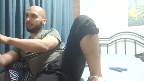 Snapshot of dinchtcams chatting on 07-16-26, 05:35 Dincht online show from 07-16-26, 05:35