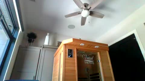 dinger524678 online show from 06-19-26, 06:45