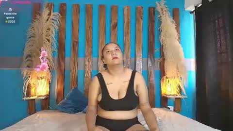 Snapshot of dinokoandkimcyci chatting on 06-27-26, 01:06 dinokoandkimcyci online show from 06-27-26, 01:06