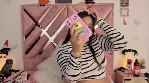 Snapshot of diosa_afrodita24 chatting on 10-20-25, 03:40 DIOSA AFRODITA 24 NEW VIDEOS HERE LOVES online show from 10-20-25, 03:40