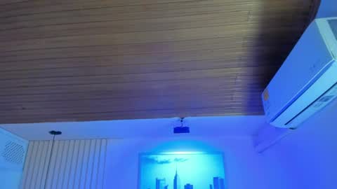 Cristal  online show from 05-22-26, 03:02