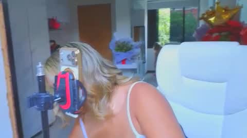 diosadeluniverso_ online show from 02-13-26, 12:12