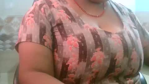 Snapshot of dipa2345 chatting on 11-02-25, 05:21 dipa2345 online show from 11-02-25, 05:21