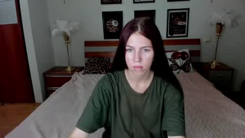 Snapshot of dirapunzel chatting on 06-30-26, 07:15 Hi Im Dany online show from 06-30-26, 07:15