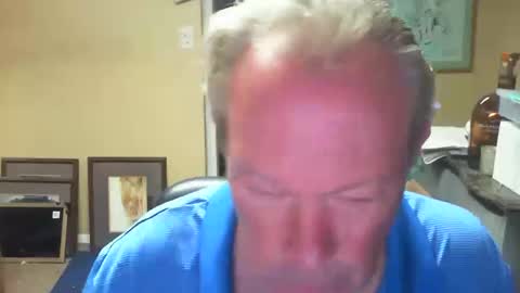 Snapshot of dirkpitt223 chatting on 10-19-25, 02:40 DirtkPitt Fun guy working online show from 10-19-25, 02:40