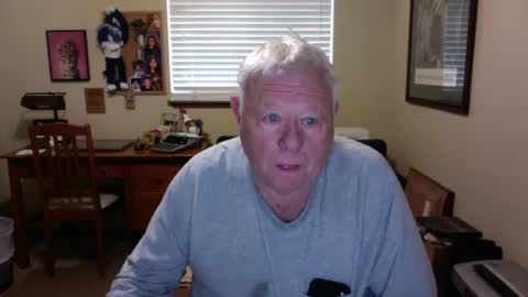 dirtrider195080438 online show from 04-12-26, 05:29