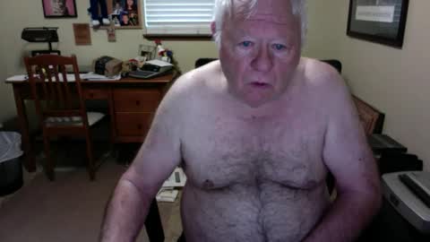 dirtrider195080438 online show from 05-25-26, 01:06