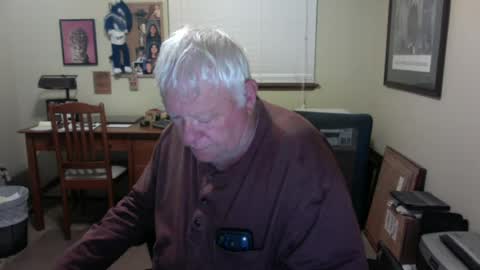 dirtrider195080438 online show from 07-19-26, 05:22