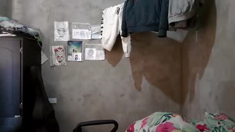 Snapshot of dirty_model chatting on 04-21-26, 06:12 dirty model online show from 04-21-26, 06:12