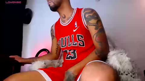 Snapshot of dirtybhot chatting on 09-18-25, 03:52 I just want to be happy online show from 09-18-25, 03:52