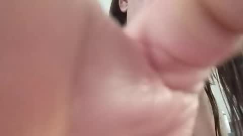 Snapshot of dirtygurl417898 chatting on 01-05-26, 06:22 dirtygurl417898 online show from 01-05-26, 06:22