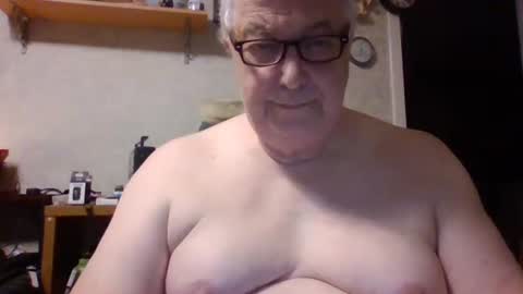 Fergus online show from 04-25-26, 11:13