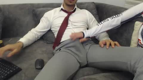 dirtyybooyy77 online show from 04-19-26, 07:49