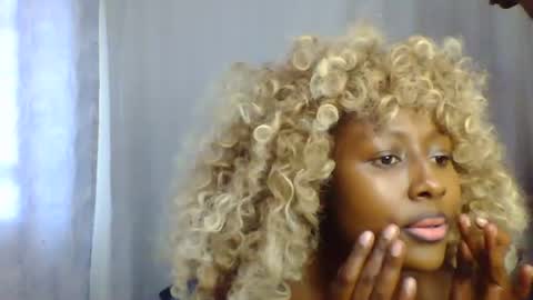 Snapshot of disah_002 chatting on 06-14-26, 09:55 disah_002 online show from 06-14-26, 09:55