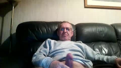 Snapshot of discovery63 chatting on 12-02-24, 05:37 discovery63 online show from 12-02-24, 05:37