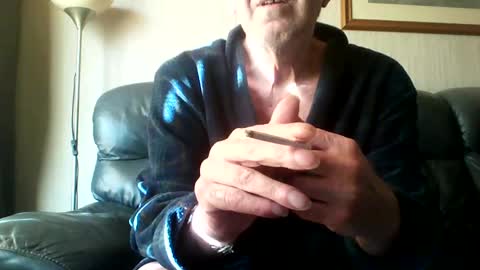 Snapshot of discovery63 chatting on 01-08-25, 11:43 discovery63 online show from 01-08-25, 11:43