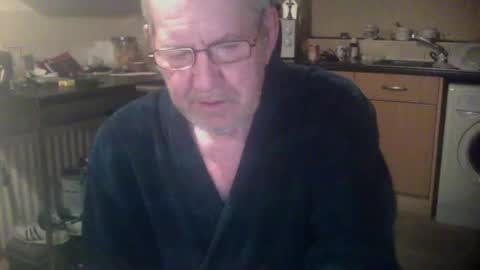 Snapshot of discovery63 chatting on 01-18-25, 05:37 discovery63 online show from 01-18-25, 05:37