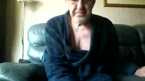 Snapshot of discovery63 chatting on 02-18-25, 11:44 discovery63 online show from 02-18-25, 11:44