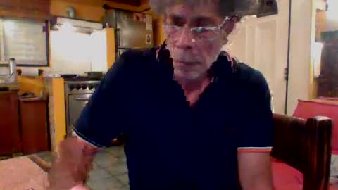 Snapshot of discretopasivo chatting on 10-21-25, 01:39 discretopasivo online show from 10-21-25, 01:39