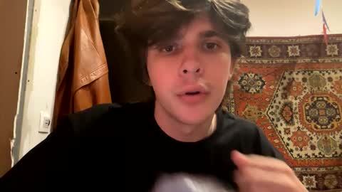 Snapshot of diskii07 chatting on 10-05-25, 04:11 diskii07 online show from 10-05-25, 04:11