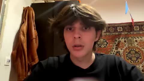 Snapshot of diskii07 chatting on 10-06-25, 02:31 diskii07 online show from 10-06-25, 02:31