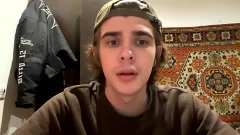 Snapshot of diskii07 chatting on 10-26-25, 04:13 diskii07 online show from 10-26-25, 04:13