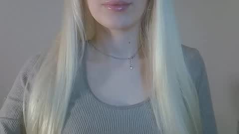 Snapshot of ditamilton chatting on 06-03-26, 08:47 DitaMilton online show from 06-03-26, 08:47