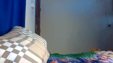 diva_queen495161 online show from 10-05-25, 09:40