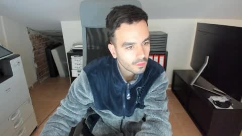 Snapshot of divan1000 chatting on 03-30-26, 06:58 divan1000 online show from 03-30-26, 06:58