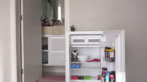 Snapshot of divinaafrodite chatting on 11-15-25, 07:10 Ela online show from 11-15-25, 07:10