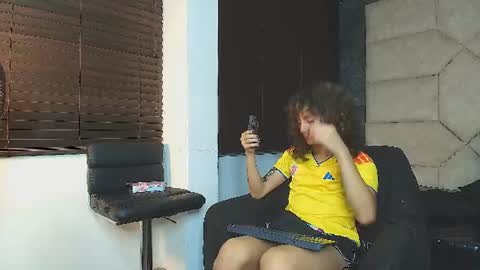 Snapshot of divine____ chatting on 07-19-26, 03:54 DIVINE online show from 07-19-26, 03:54