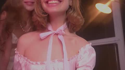 Eva and Lucia online show from 10-14-25, 10:32