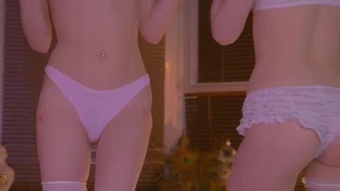 Eva and Lucia online show from 03-16-26, 12:17