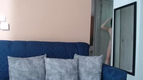 Snapshot of divineisis chatting on 07-01-26, 12:51 Hera online show from 07-01-26, 12:51