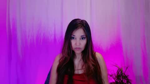 DivineLynn online show from 01-24-25, 05:11